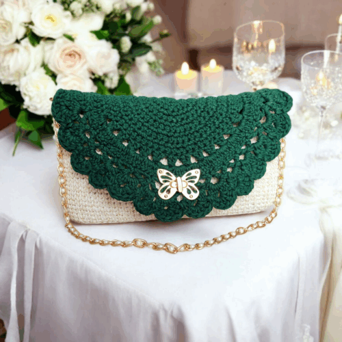 Ażurowa torebka z motylem 04